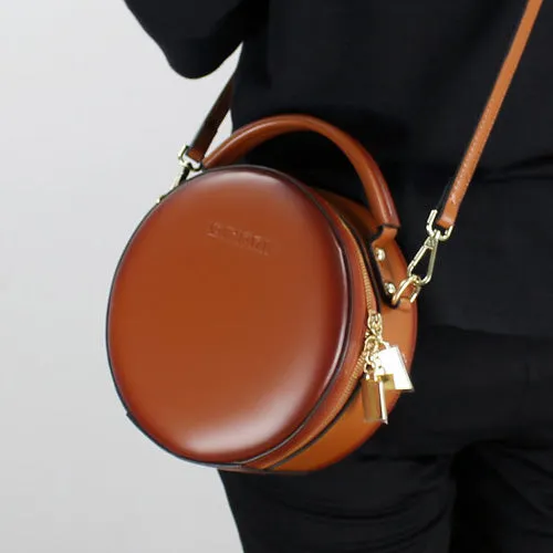 Black Leather Circle Crossbody Bag - Stylish Round Purse