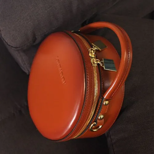 Black Leather Circle Crossbody Bag - Stylish Round Purse