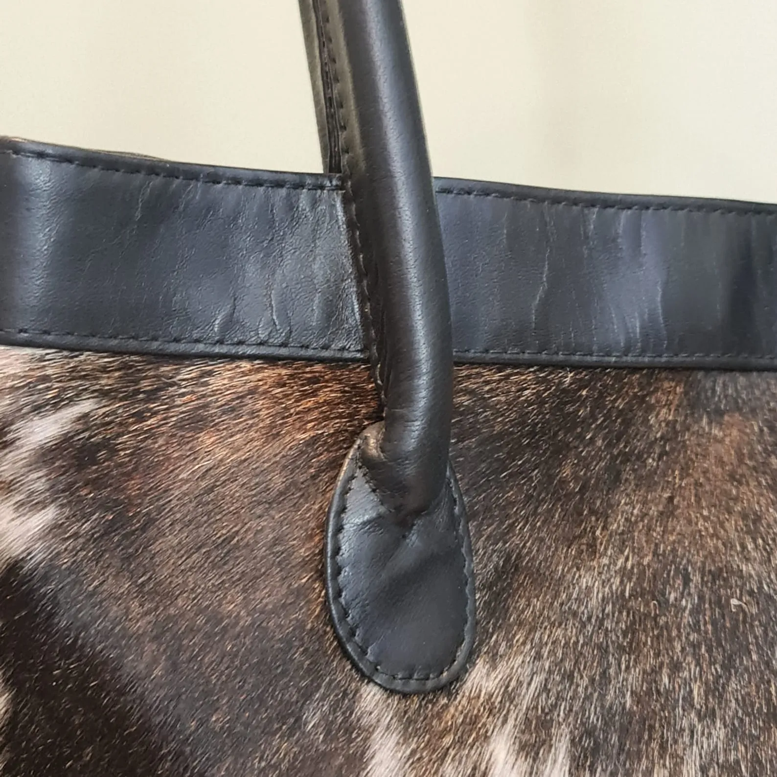 Cowhide Shoulder Purse Rustic Black White