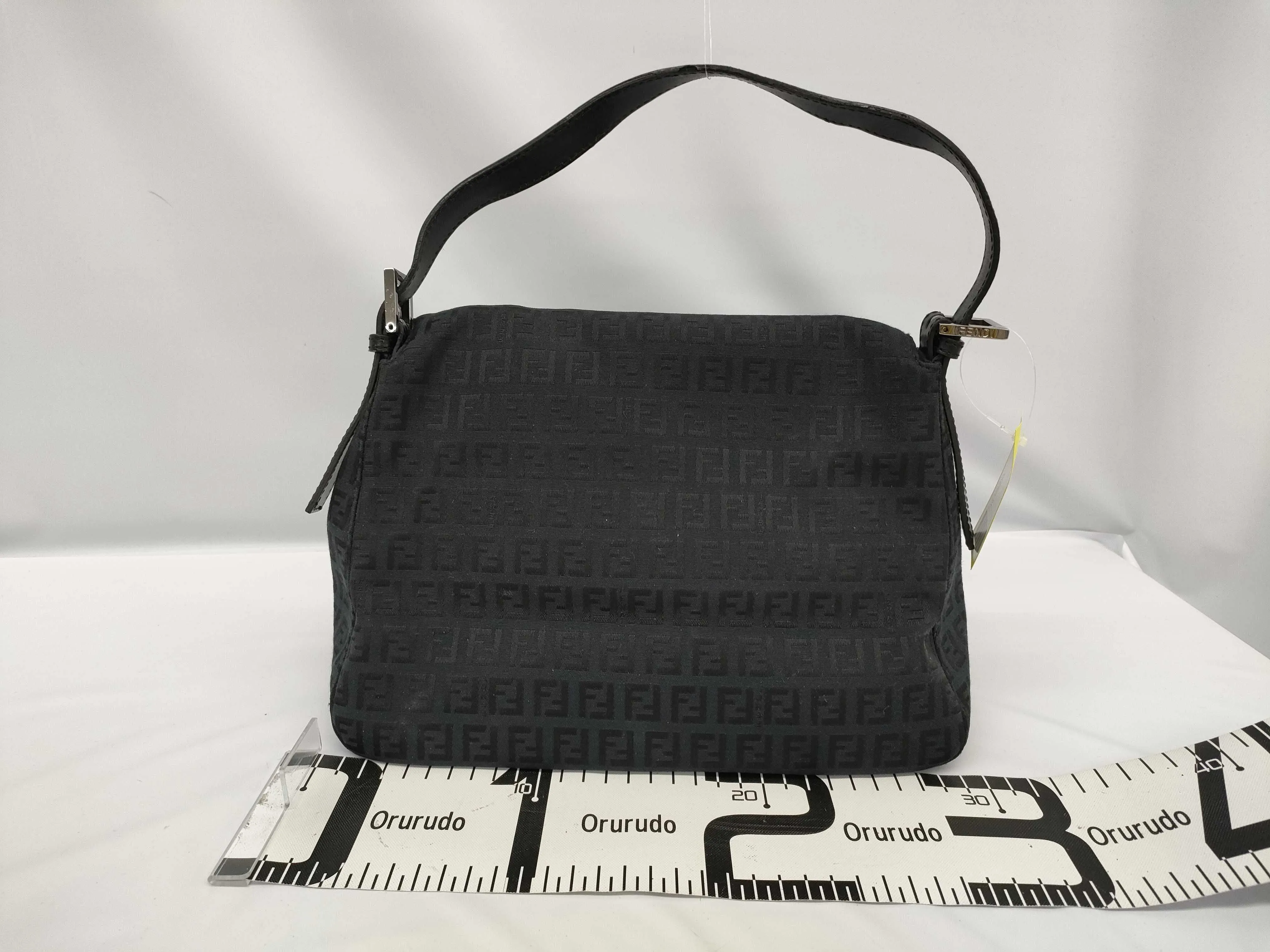 Fendi Zucchino  Leather Shoulder Bag ()