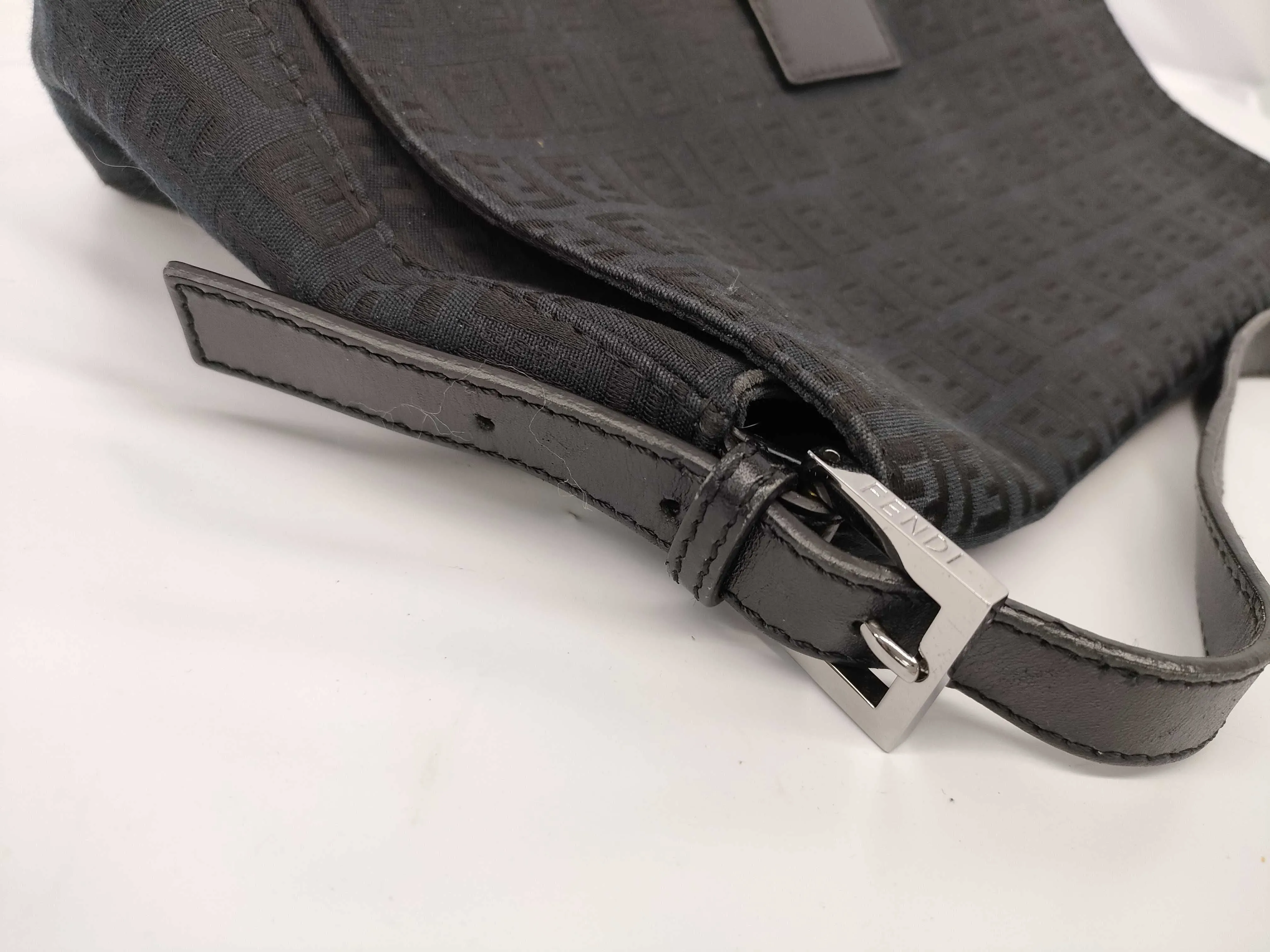Fendi Zucchino  Leather Shoulder Bag ()