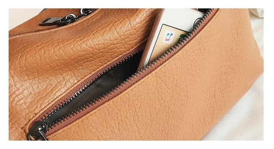 Large Capacity Rivet Tote Bag