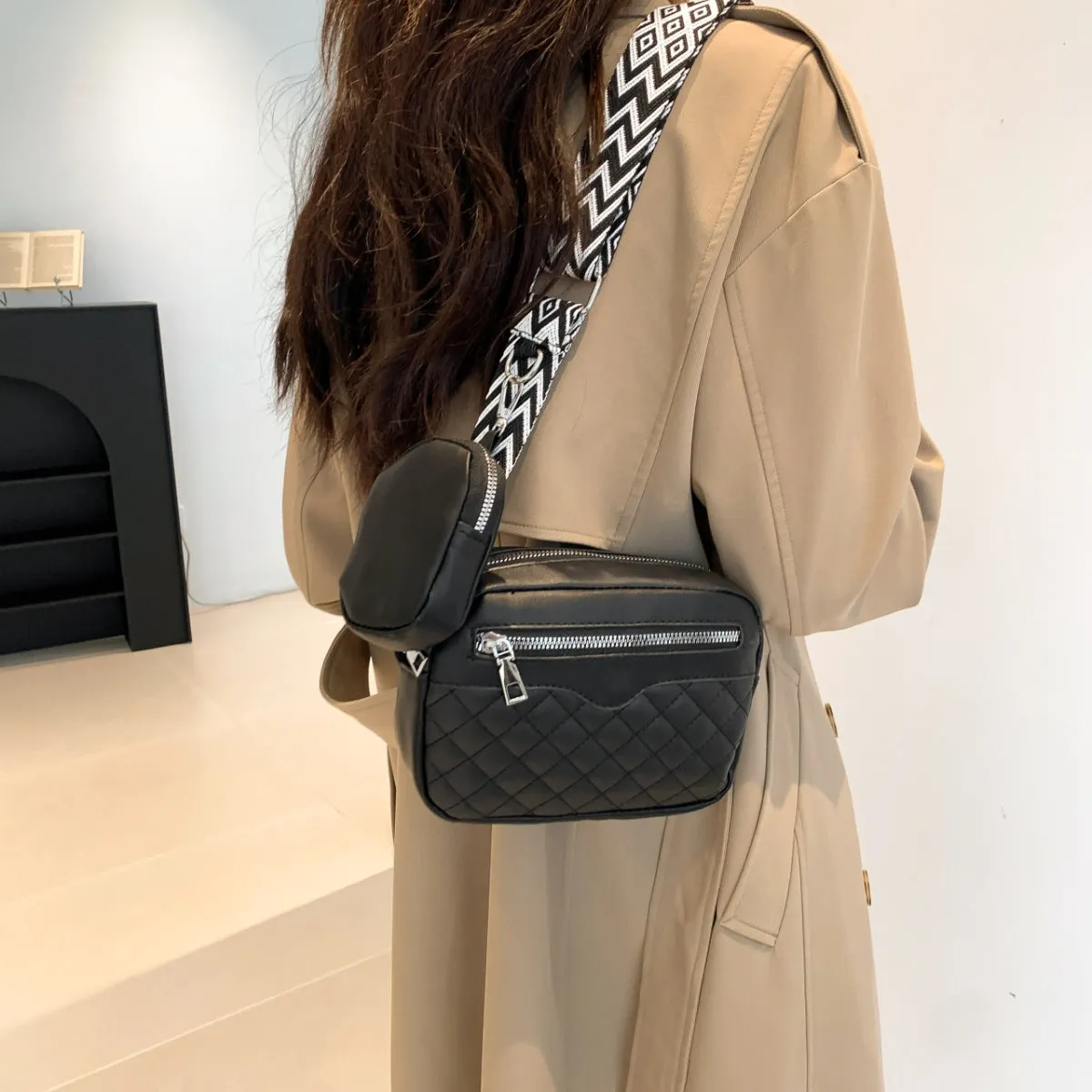 TEEK - Stitching Zipped Combo Shoulder Bag